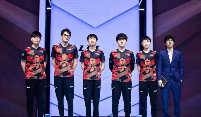 明了自己 明了自己