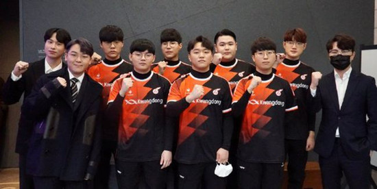 希望随着新 希望随着新