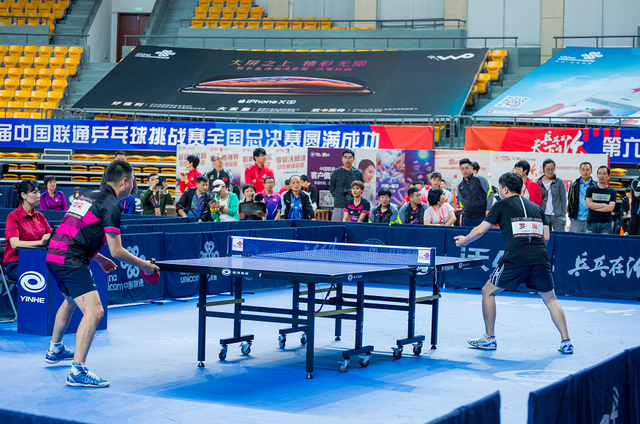 呈现三层趋 呈现三层趋